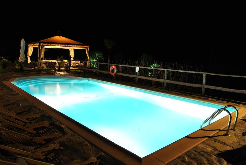 Le Macine Del Confluente Bed & Breakfast Badalucco Dış mekan fotoğraf